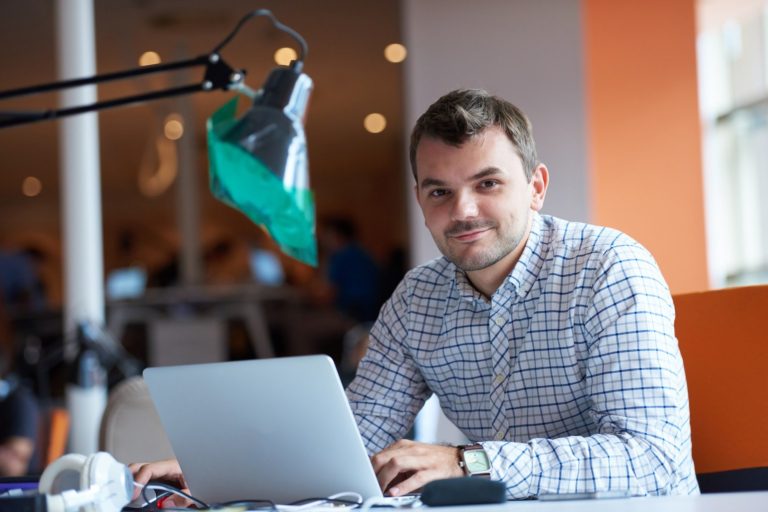 ¿Cómo funciona Fiverr? ¿Qué es Fiverr?
